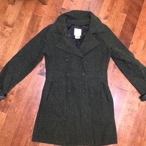 Vintage Coat | Dark green with leather detail.